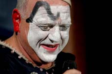 der Clown lächelt